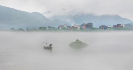 海市蜃楼会死人，据说人一碰到海市蜃楼就死了