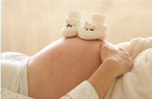 孕期预防免疫力下降 记得坚持补充孕妇多种维生素