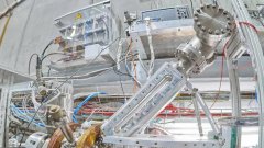 欧洲核子研究中心的突破性飞跃：反物质的激光冷却开启了物理学的新领域